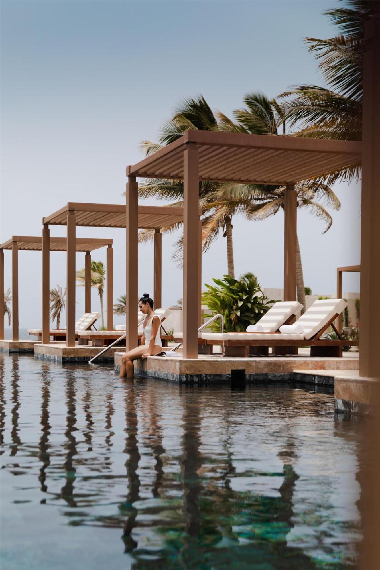 ALILA HINU BAY SALALAH MIRBAT HOTEL 5 STAR BEACHFRONT ACCOMMODATION 